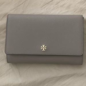 BNWT Tory Burch Emerson Chain wallet